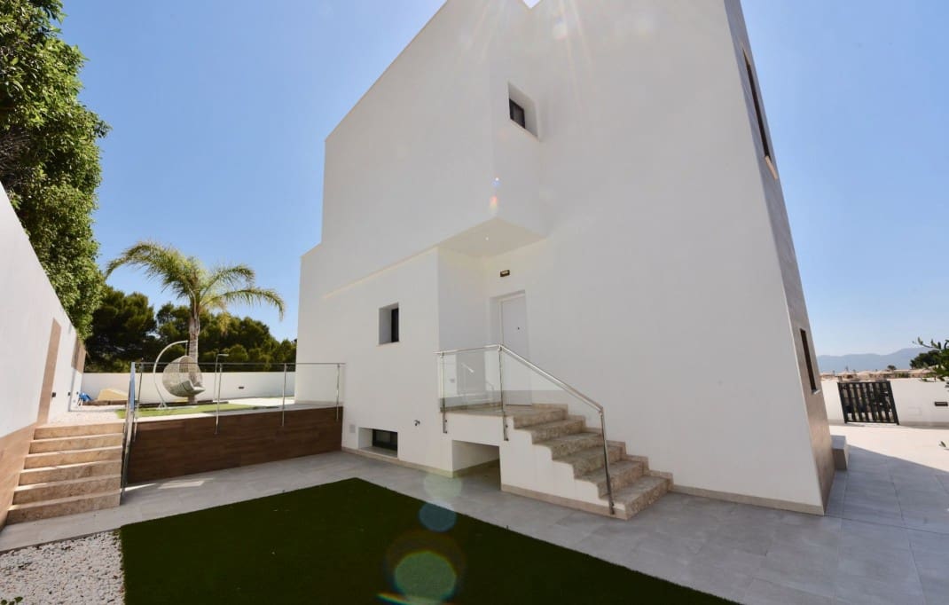 3 quarto Moradia para venda em La Nucia com piscina - 448 092 € (Ref: 6444871)