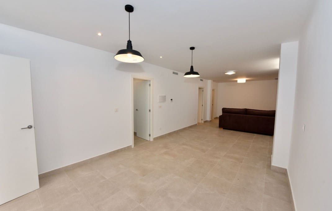 3 quarto Moradia para venda em La Nucia com piscina - 448 092 € (Ref: 6444871)