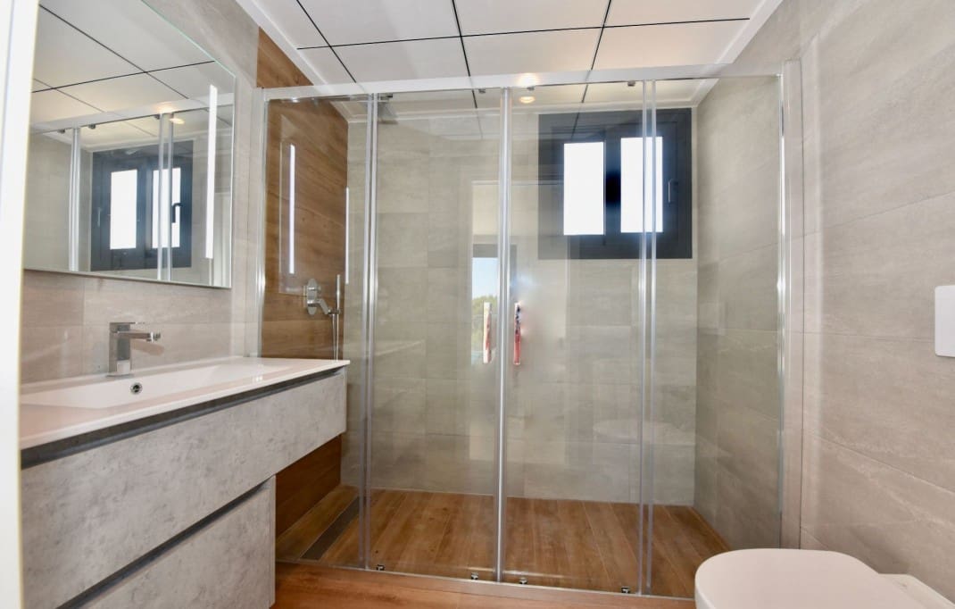 3 quarto Moradia para venda em La Nucia com piscina - 448 092 € (Ref: 6444871)