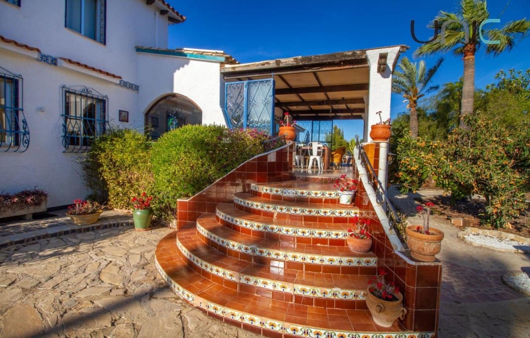 5 quarto Moradia para venda em Alfaz del Pi / L'Alfas del Pi com piscina - 995 000 € (Ref: 6844737)