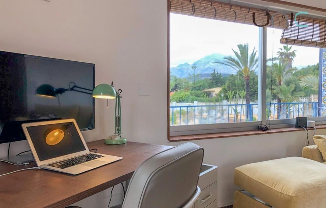 5 quarto Moradia para venda em Alfaz del Pi / L'Alfas del Pi com piscina - 995 000 € (Ref: 6844737)