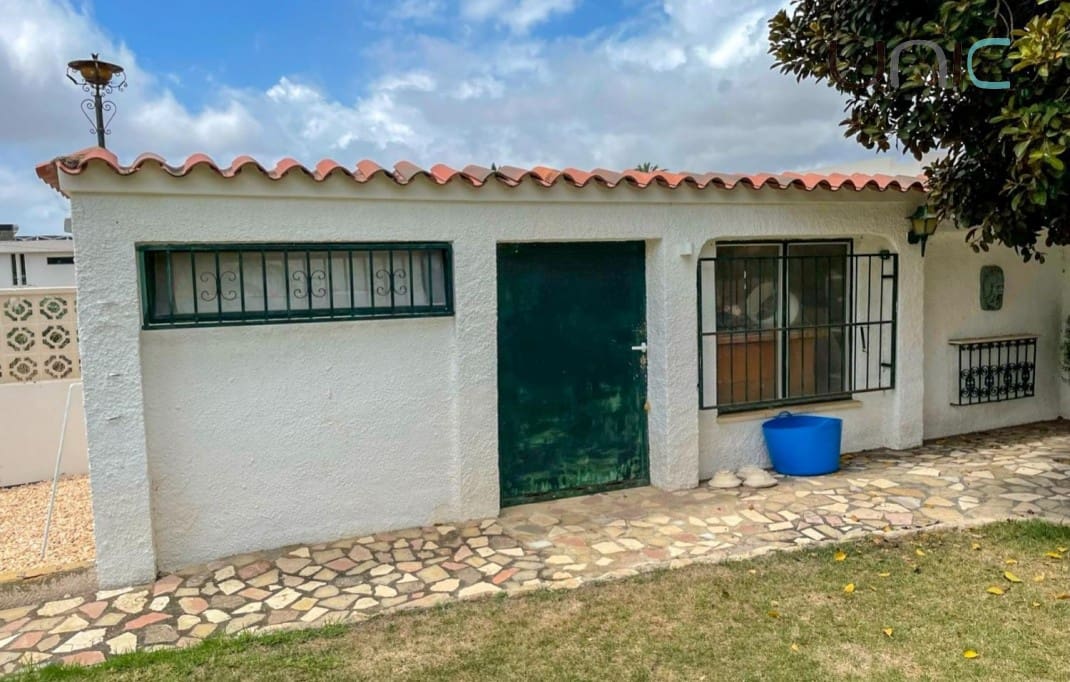 5 quarto Moradia para venda em Alfaz del Pi / L'Alfas del Pi com piscina - 995 000 € (Ref: 6844737)