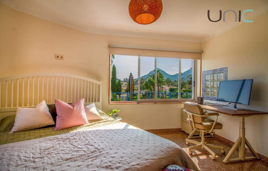 5 quarto Moradia para venda em Alfaz del Pi / L'Alfas del Pi com piscina - 995 000 € (Ref: 6844737)