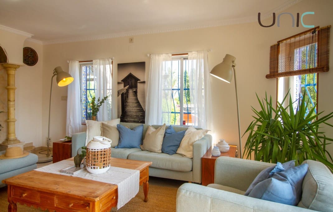 5 quarto Moradia para venda em Alfaz del Pi / L'Alfas del Pi com piscina - 995 000 € (Ref: 6844737)