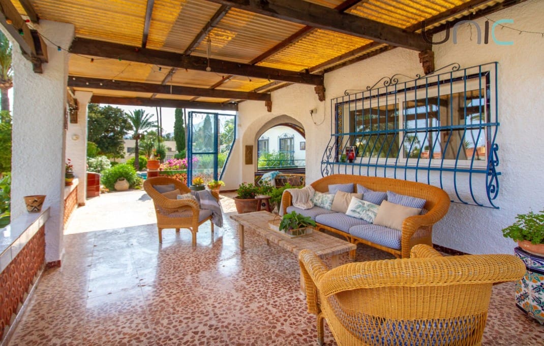 5 quarto Moradia para venda em Alfaz del Pi / L'Alfas del Pi com piscina - 995 000 € (Ref: 6844737)