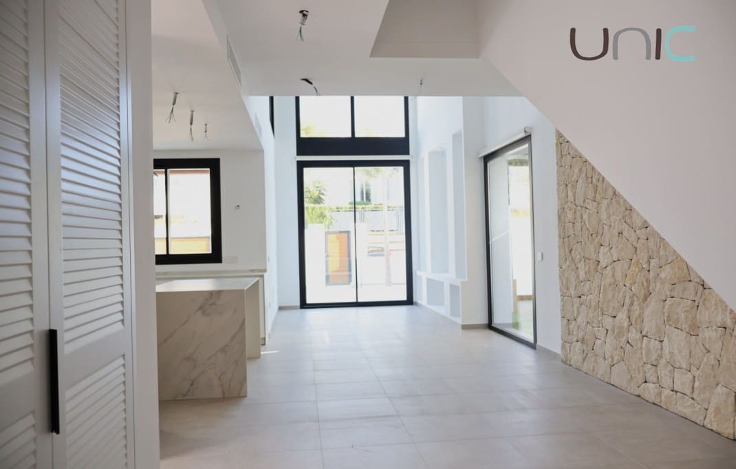 4 soveværelse Villa til salg i Albir med swimmingpool - € 895.000 (Ref: 6921010)