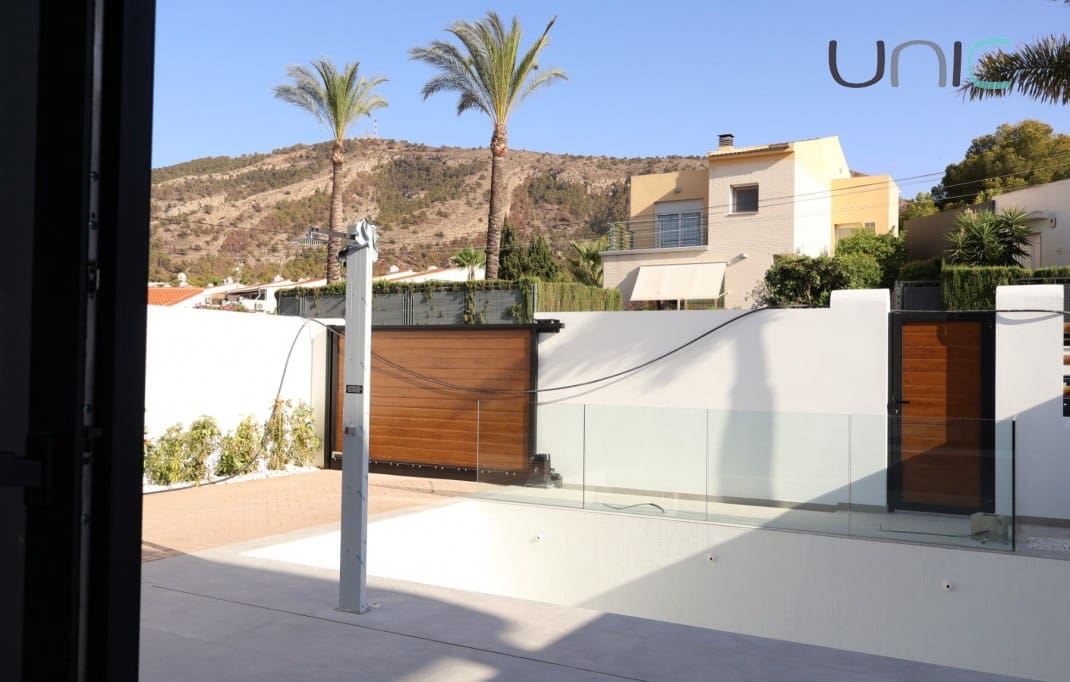 4 soveværelse Villa til salg i Albir med swimmingpool - € 895.000 (Ref: 6921010)