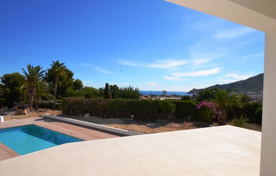 5 Zimmer Villa zu verkaufen in Altea mit Pool - 2.250.000 € (Ref: 7092734)