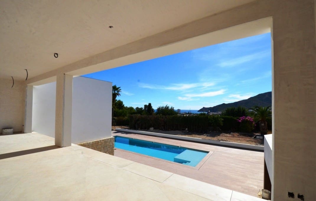 5 Zimmer Villa zu verkaufen in Altea mit Pool - 2.250.000 € (Ref: 7092734)
