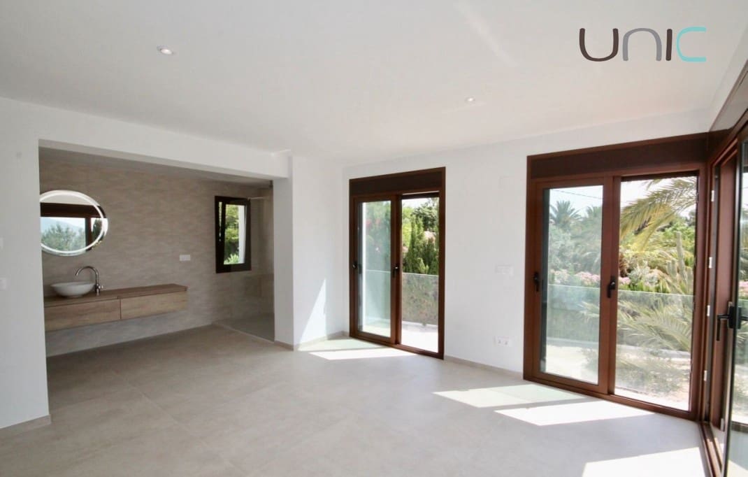 5 Zimmer Villa zu verkaufen in Altea mit Pool - 2.250.000 € (Ref: 7092734)