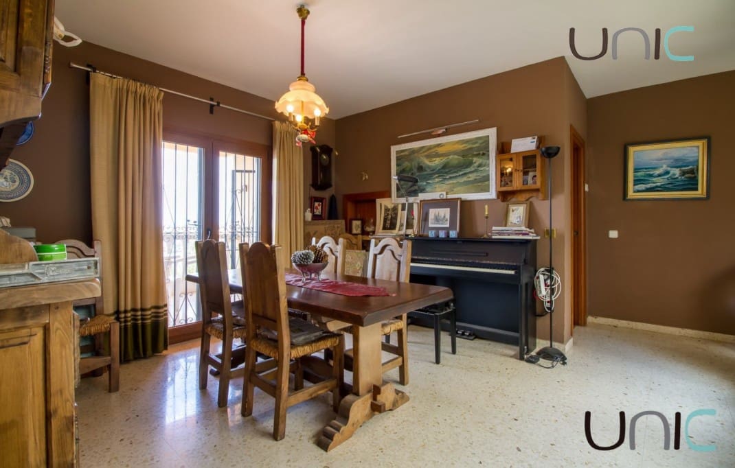 5 soverom Villa til salgs i La Nucia med svømmebasseng - € 1 100 000 (Ref: 7301063)