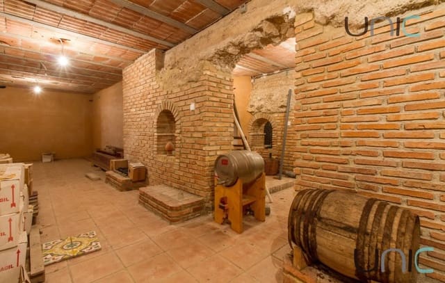 5 bedroom Villa for sale in Barranco Hondo - Varadero  , La Nucia with pool - € 950,000 (Ref: 7301063)