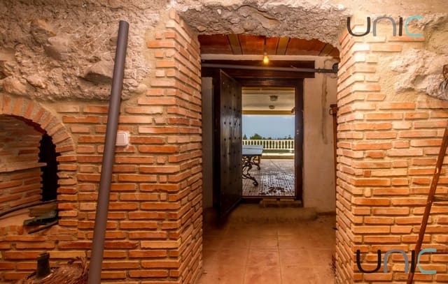 5 bedroom Villa for sale in Barranco Hondo - Varadero  , La Nucia with pool - € 950,000 (Ref: 7301063)