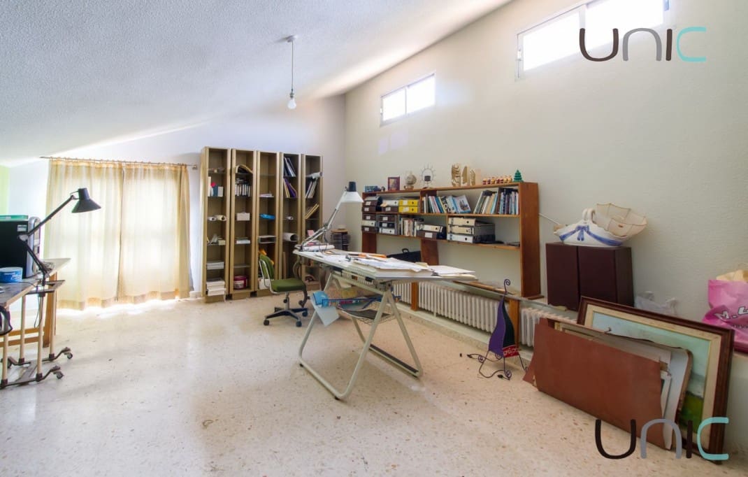 5 soverom Villa til salgs i La Nucia med svømmebasseng - € 1 100 000 (Ref: 7301063)