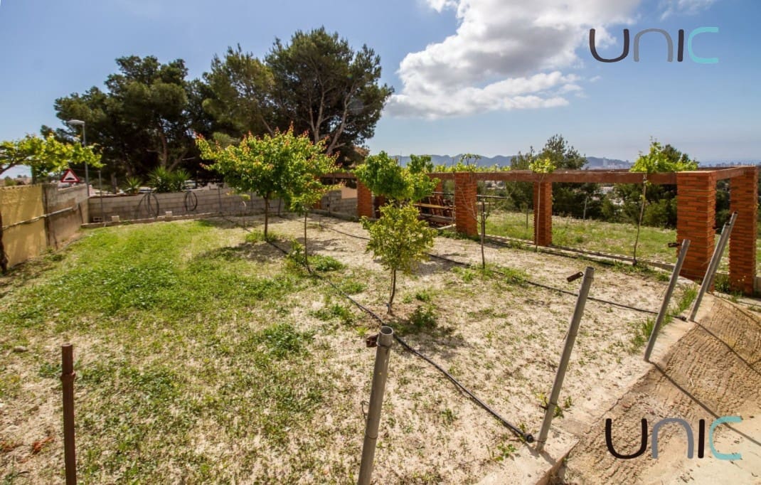 5 soverom Villa til salgs i La Nucia med svømmebasseng - € 1 100 000 (Ref: 7301063)