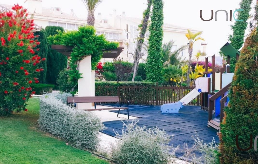 4 sovrum Lägenhet till salu i Altea med pool - 430 000 € (Ref: 7301065)