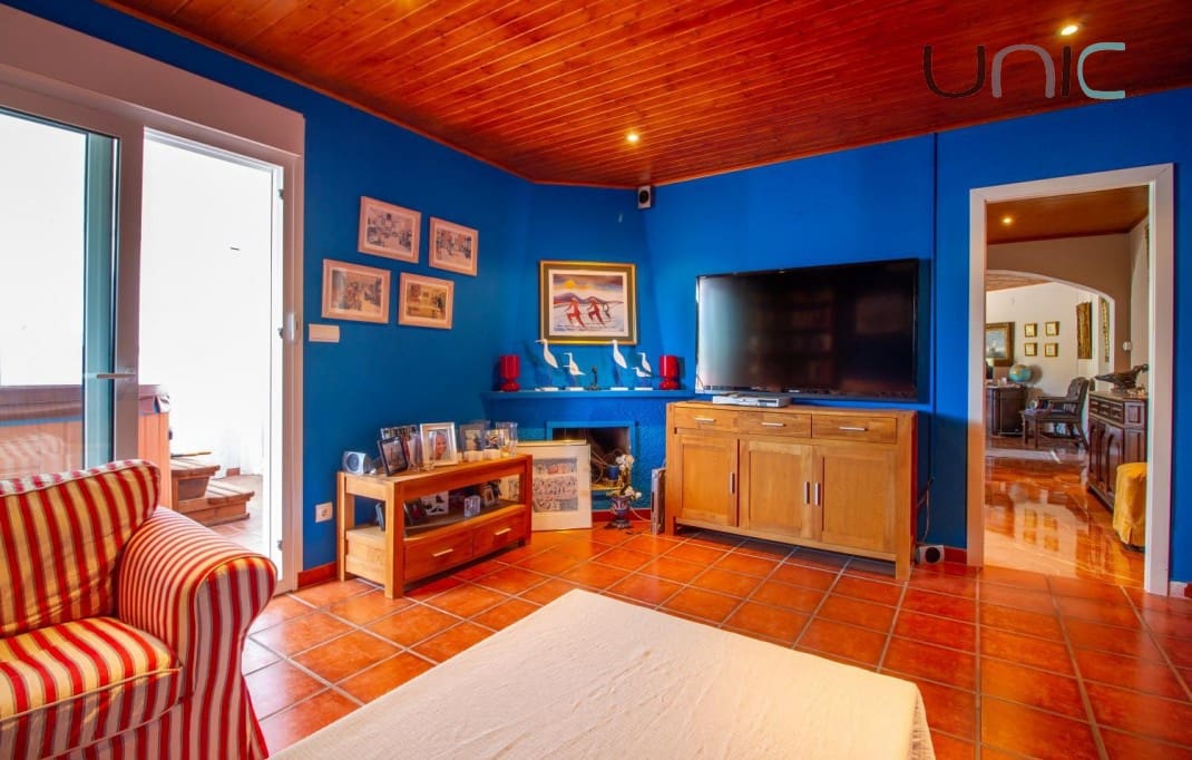 Chalet de 3 habitaciones en La Nucia en venta con piscina - 749.000 € (Ref: 7430554)