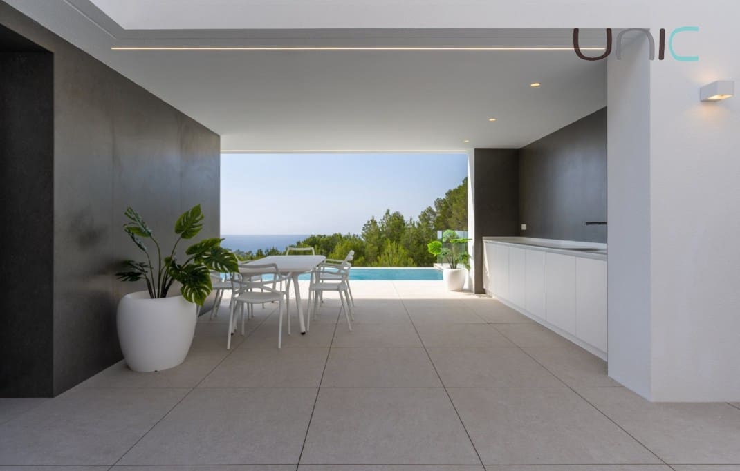 4 bedroom Villa for sale in Altea with pool - € 1,921,000 (Ref: 7453915)