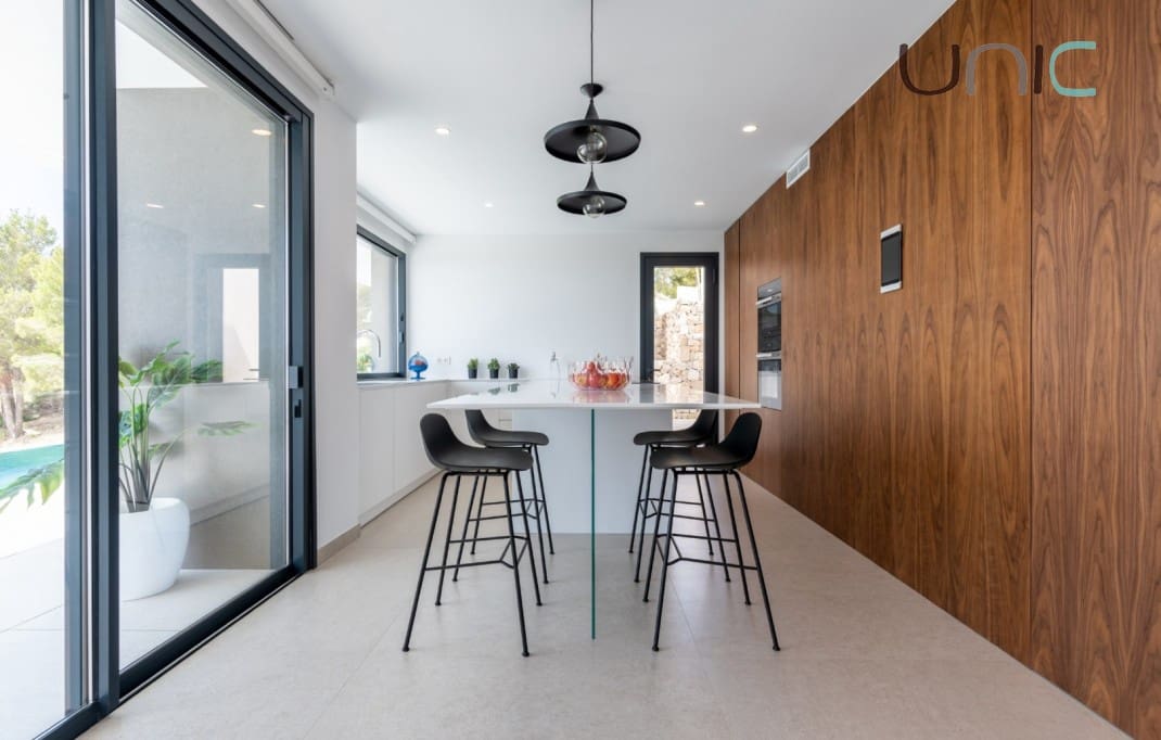 4 bedroom Villa for sale in Altea with pool - € 1,921,000 (Ref: 7453915)