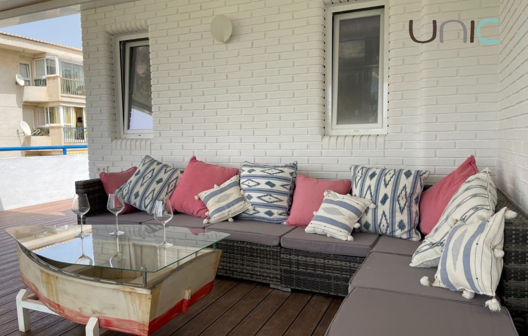 3 soveværelse Lejlighed til leje i Albir med swimmingpool - € 2.100 (Ref: 7785196)