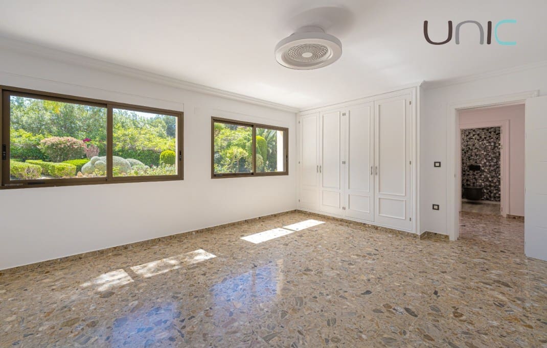 Chalet de 7 habitaciones en Alfaz del Pi / L'Alfàs del Pi en venta con piscina - 1.049.900 € (Ref: 7808973)