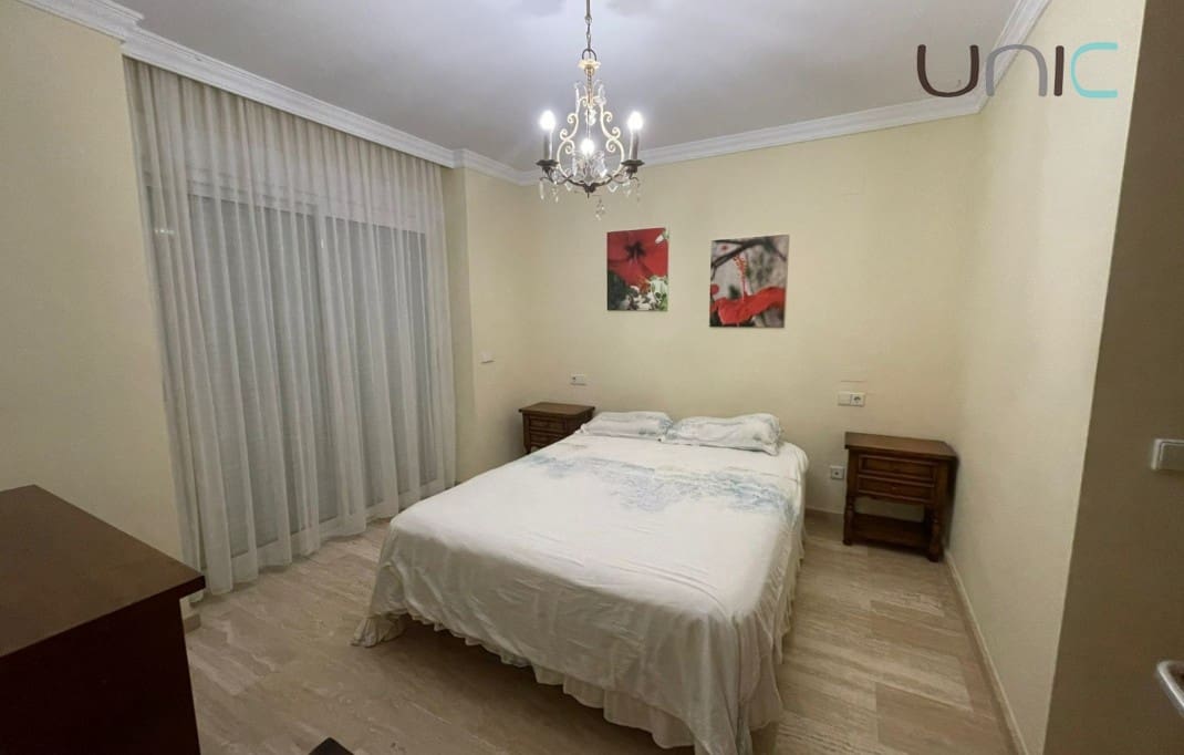 2 quarto Apartamento para arrendar em Albir com piscina garagem - 1 650 € (Ref: 7898206)