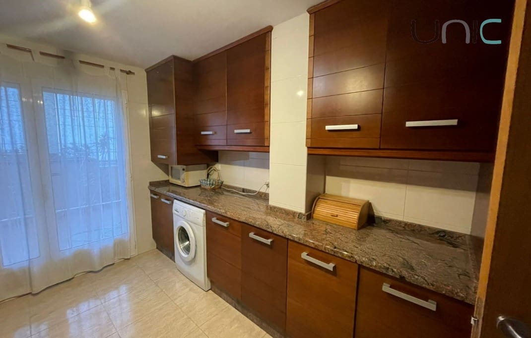 2 quarto Apartamento para arrendar em Albir com piscina garagem - 1 650 € (Ref: 7898206)
