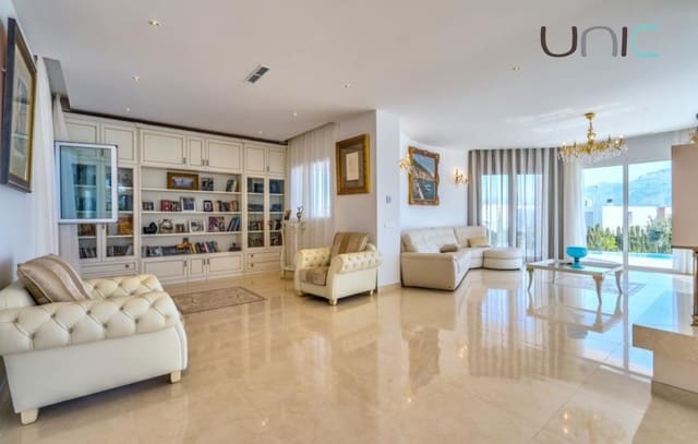 5 bedroom Villa for sale in Albir, Alfaz del Pi / L'Alfàs del Pi with pool - € 2,980,000 (Ref: 7968872)