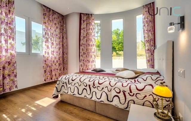 5 bedroom Villa for sale in Albir, Alfaz del Pi / L'Alfàs del Pi with pool - € 2,980,000 (Ref: 7968872)