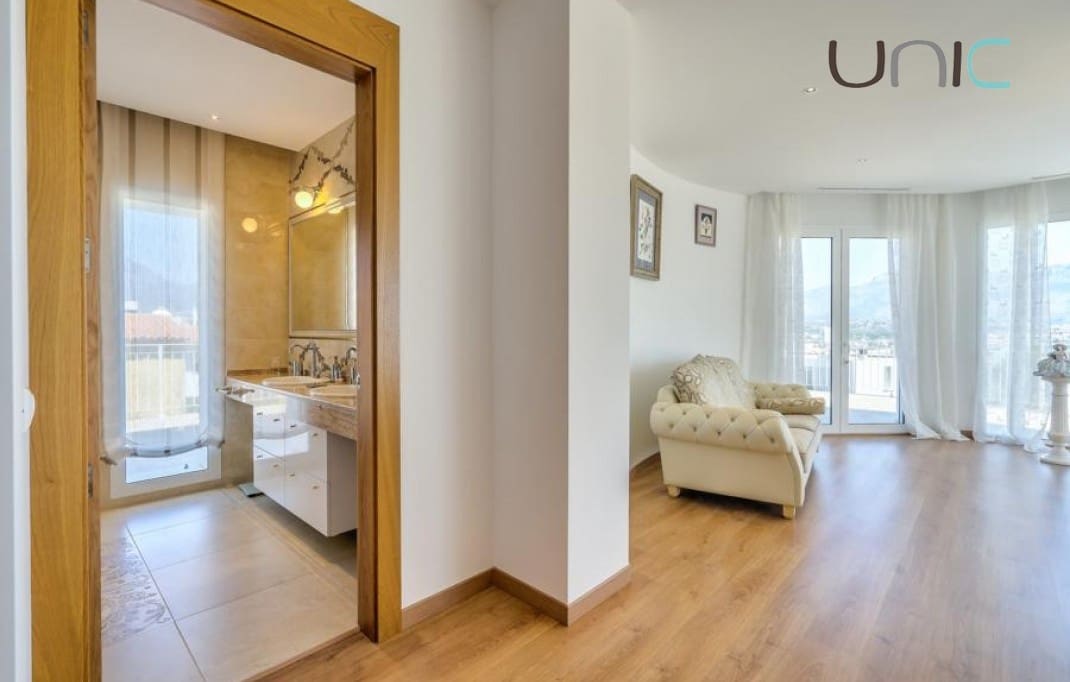 5 sypialnia Willa na sprzedaż w Albir z basenem - 2 980 000 € (Ref: 7968872)