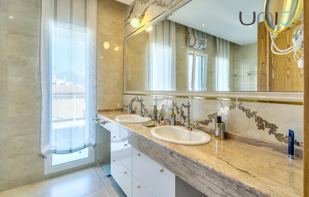 5 sypialnia Willa na sprzedaż w Albir z basenem - 2 980 000 € (Ref: 7968872)