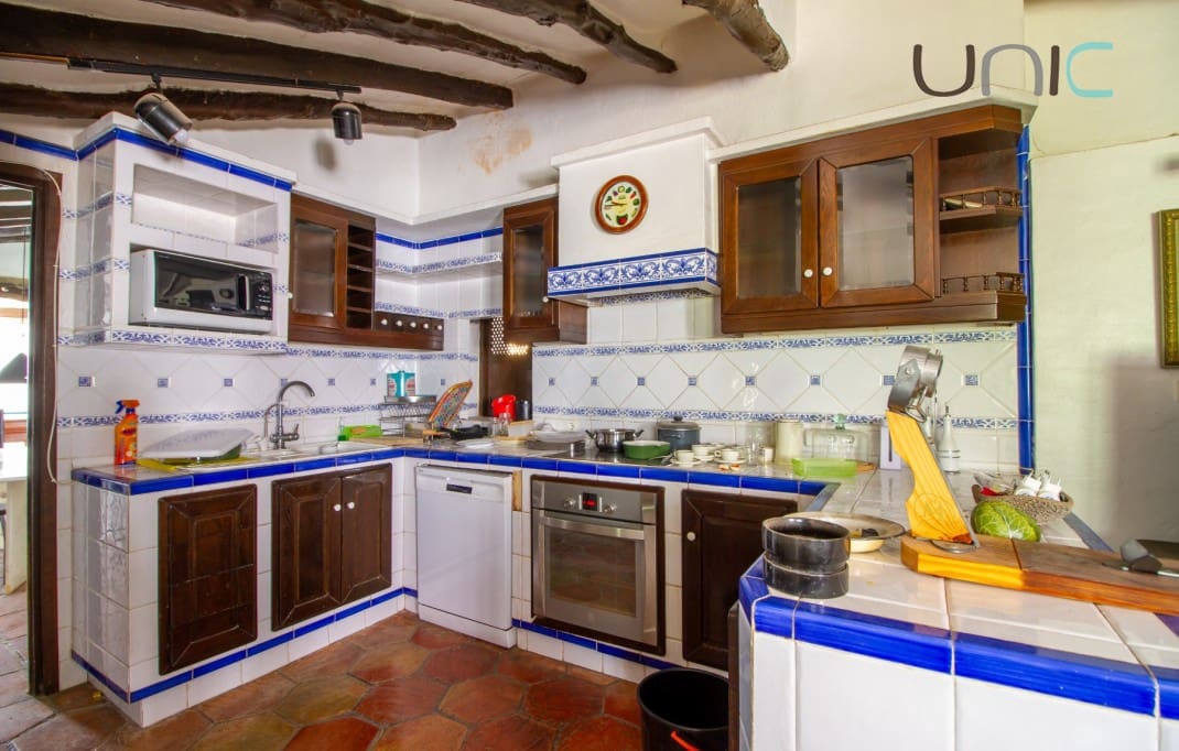 5 soverom Villa til salgs i Alfaz del Pi / L'Alfas del Pi med svømmebasseng - € 1 250 000 (Ref: 8024280)