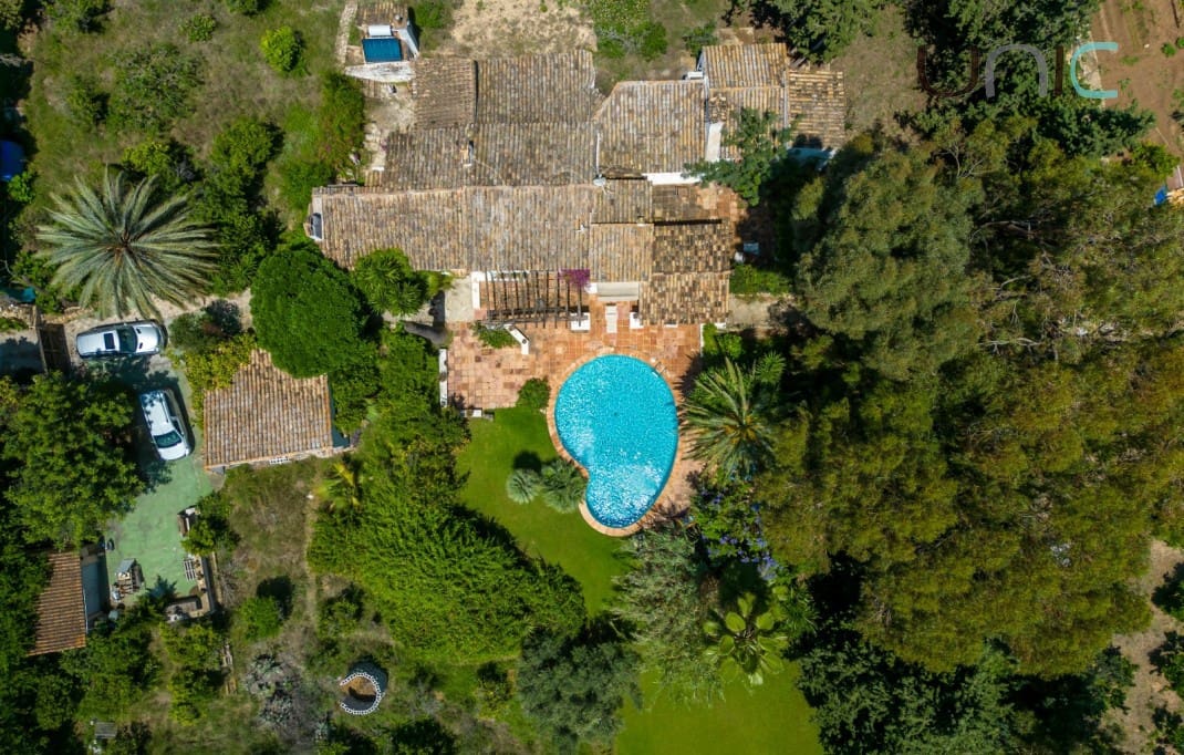 5 soverom Villa til salgs i Alfaz del Pi / L'Alfas del Pi med svømmebasseng - € 1 250 000 (Ref: 8024280)