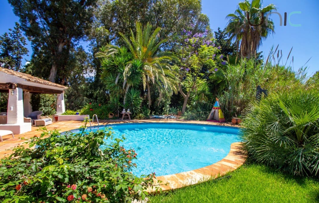 5 soverom Villa til salgs i Alfaz del Pi / L'Alfas del Pi med svømmebasseng - € 1 250 000 (Ref: 8024280)