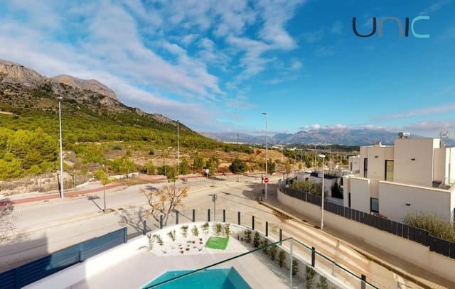 4 Zimmer Villa zu verkaufen in Polop mit Pool - 595.000 € (Ref: 8024282)