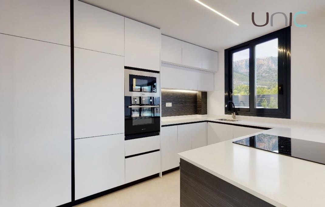 4 sypialnia Willa na sprzedaż w Polop z basenem - 595 000 € (Ref: 8024282)