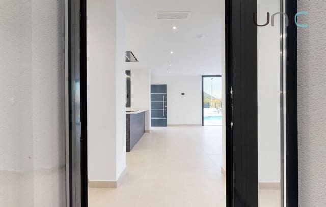 4 Zimmer Villa zu verkaufen in Polop mit Pool - 595.000 € (Ref: 8024282)