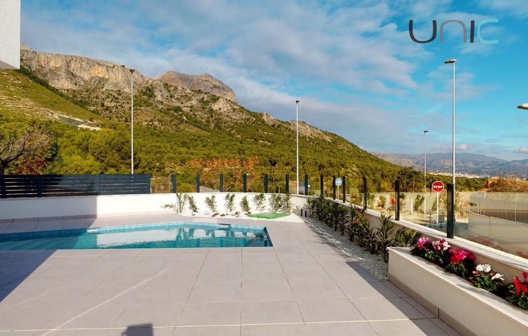 4 sypialnia Willa na sprzedaż w Polop z basenem - 595 000 € (Ref: 8024282)