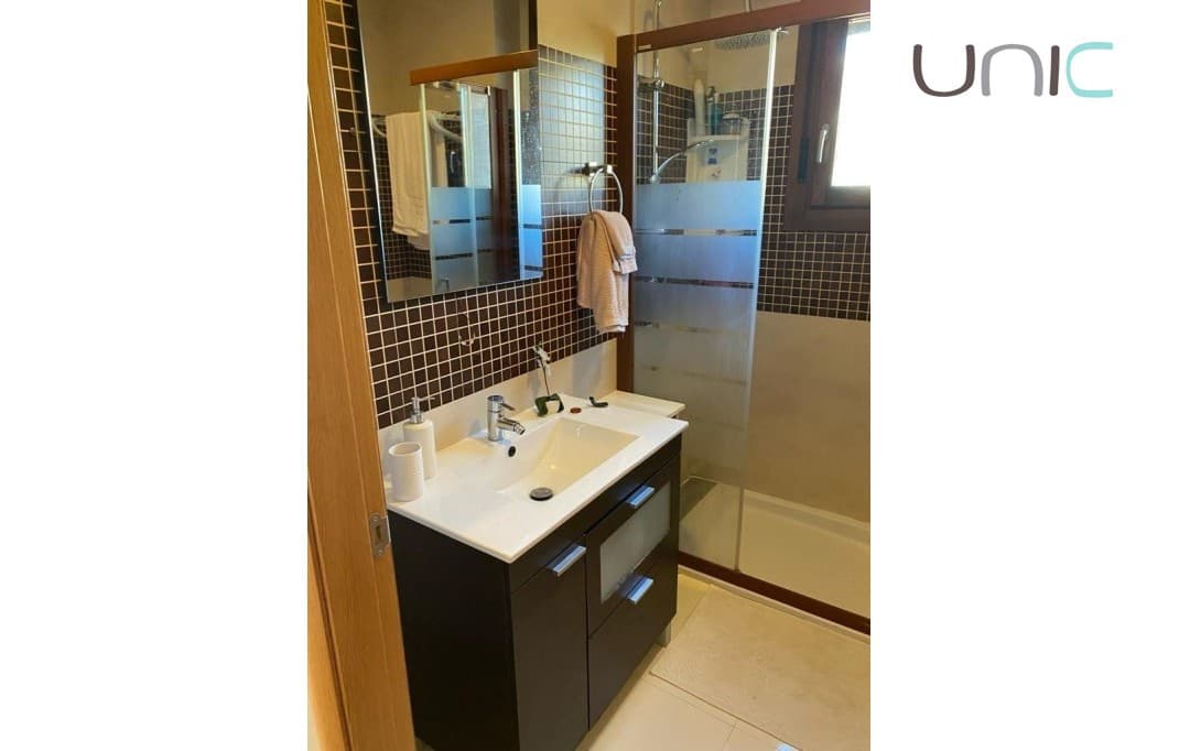 5 soveværelse Villa til leje i Alfaz del Pi / L'Alfas del Pi med swimmingpool - € 2.600 (Ref: 8036027)