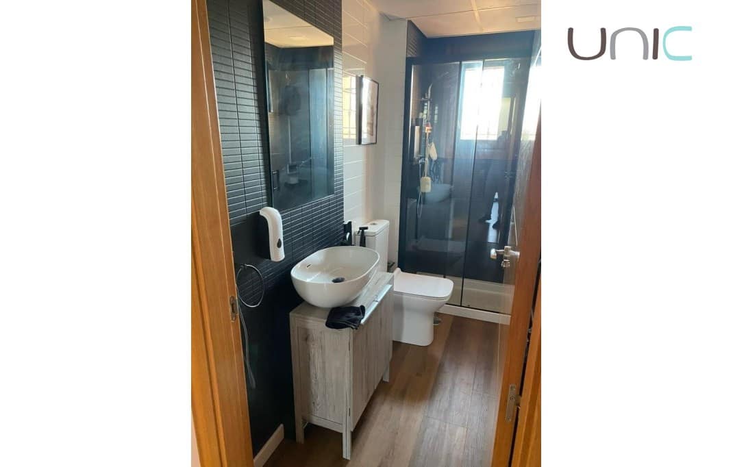 5 soveværelse Villa til leje i Alfaz del Pi / L'Alfas del Pi med swimmingpool - € 2.600 (Ref: 8036027)