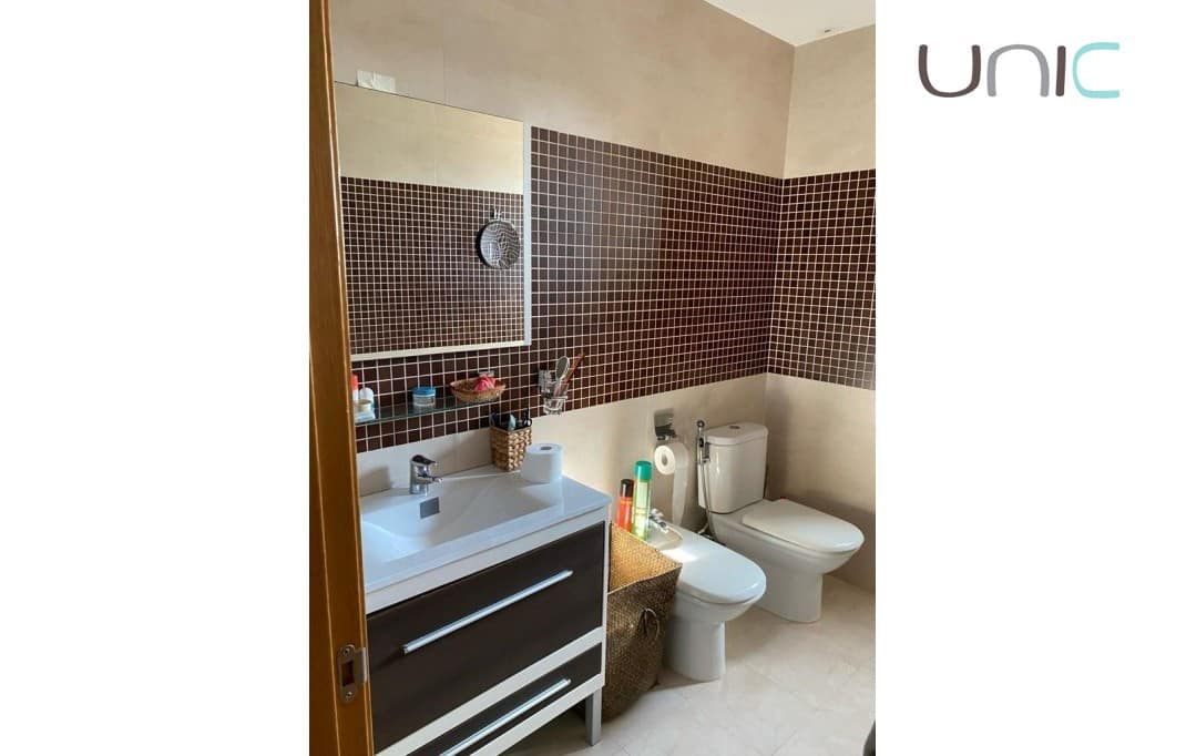 5 soveværelse Villa til leje i Alfaz del Pi / L'Alfas del Pi med swimmingpool - € 2.600 (Ref: 8036027)