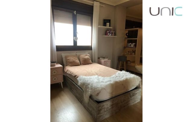 5 soveværelse Villa til leje i Alfaz del Pi / L'Alfàs del Pi med swimmingpool - € 2.600 (Ref: 8036027)