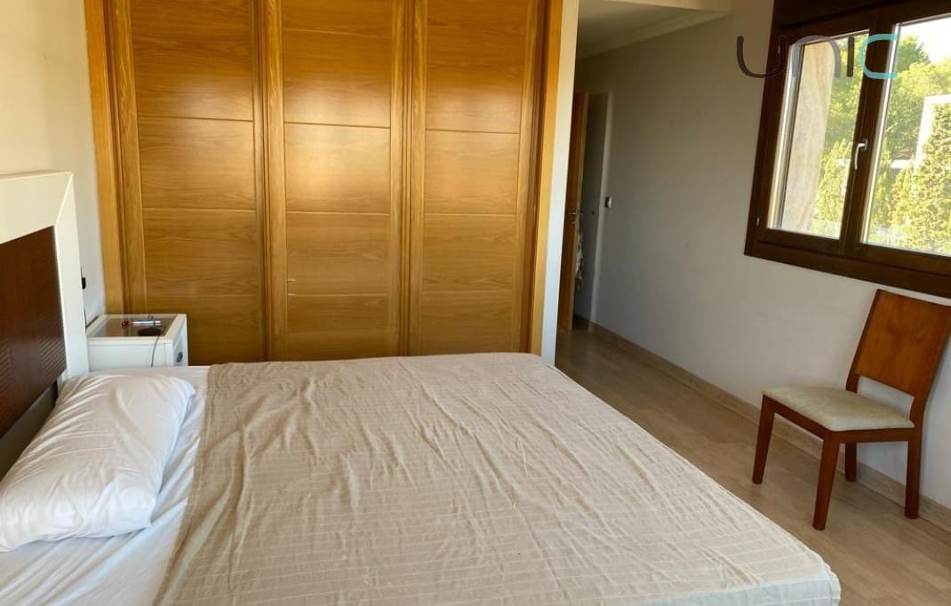 5 soveværelse Villa til leje i Alfaz del Pi / L'Alfas del Pi med swimmingpool - € 2.600 (Ref: 8036027)