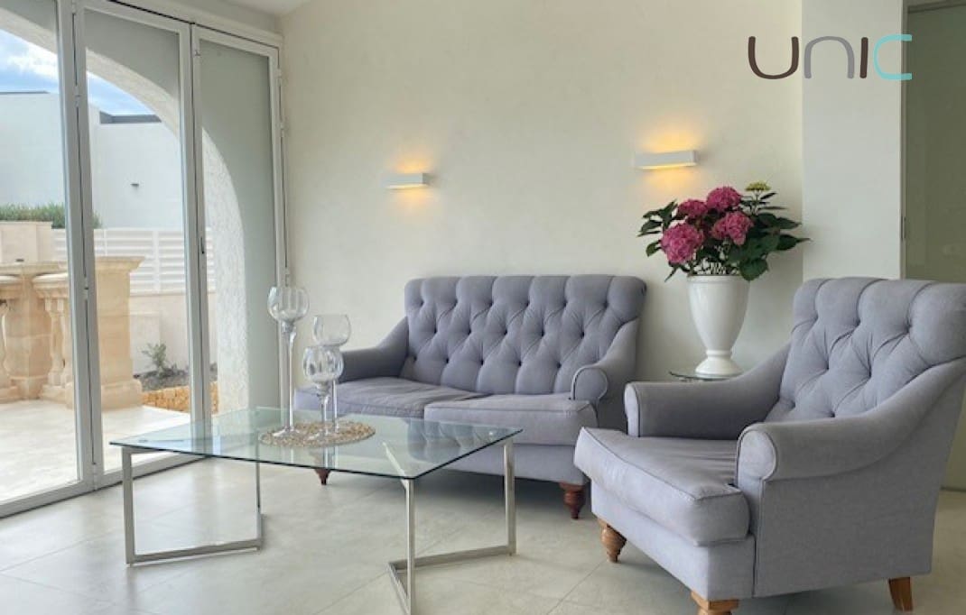 Chalet de 5 habitaciones en La Nucia en venta con piscina - 695.000 € (Ref: 8098068)