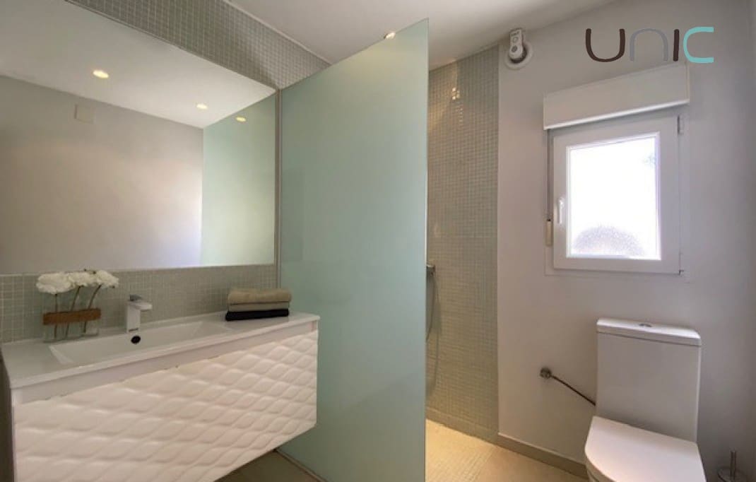 Chalet de 5 habitaciones en La Nucia en venta con piscina - 695.000 € (Ref: 8098068)