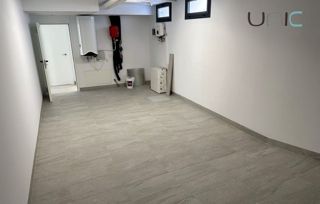 3 bedroom Villa for sale in Polop - € 592,000 (Ref: 8108116)