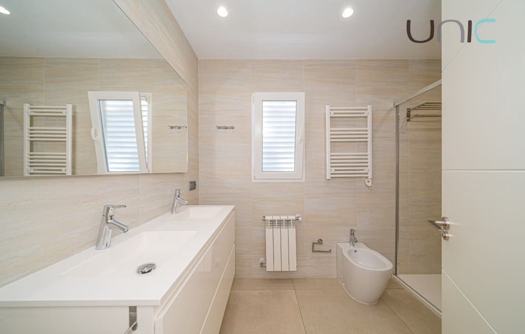 4 Zimmer Villa zu verkaufen in Albir mit Pool - 1.150.000 € (Ref: 8270665)