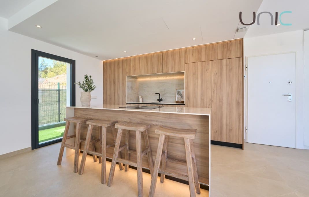 Chalet de 3 habitaciones en Alfaz del Pi / L'Alfàs del Pi en venta con piscina - 665.000 € (Ref: 8310454)