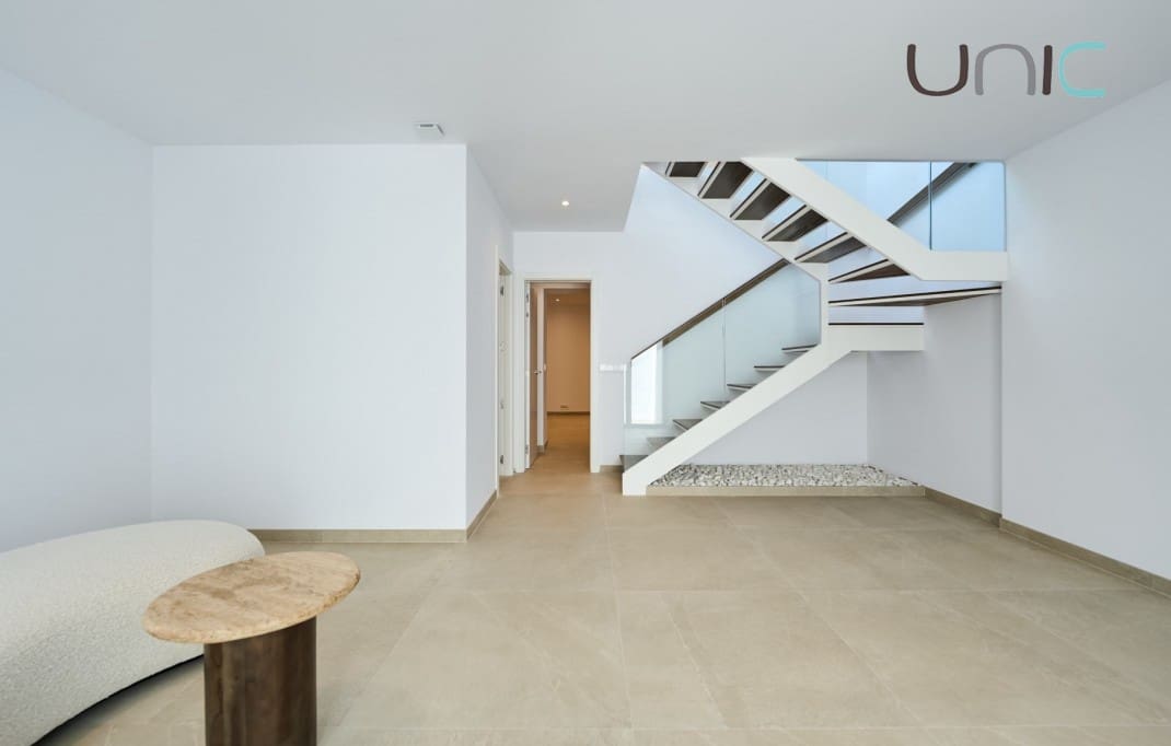 Chalet de 3 habitaciones en Alfaz del Pi / L'Alfàs del Pi en venta con piscina - 665.000 € (Ref: 8310454)