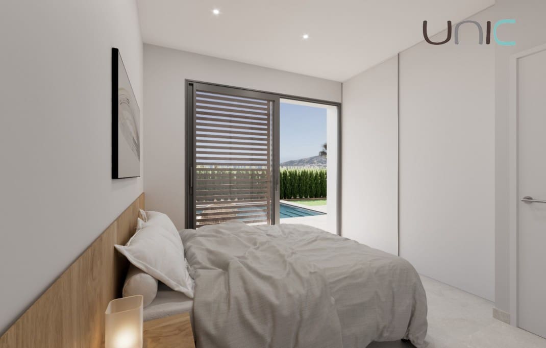 Chalet de 3 habitaciones en Alfaz del Pi / L'Alfàs del Pi en venta con piscina - 665.000 € (Ref: 8310454)